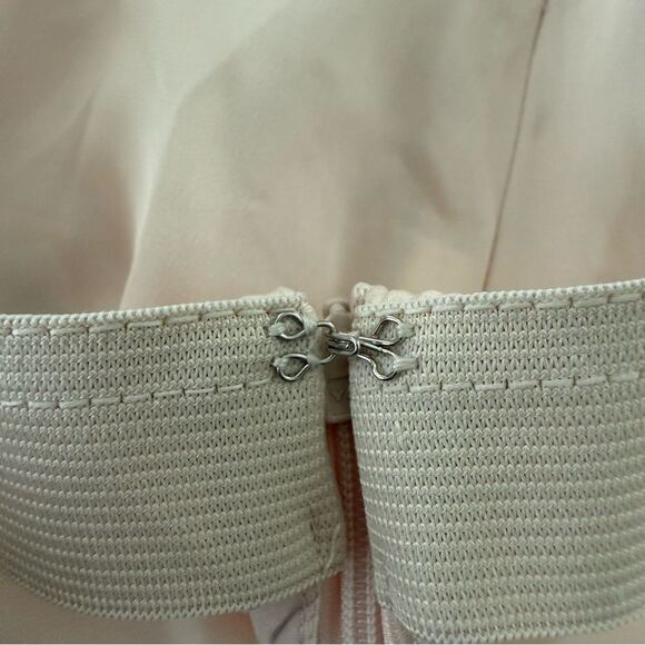 Forever 21 Slip Mini Skirt Resort Wear Cream Size  Medium - Picture 8 of 10